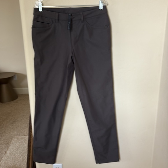 lululemon athletica Other - Lululemon ABC Men's Gray Pant Size 32 with Front Pockets & 1 Back Zip Pocket